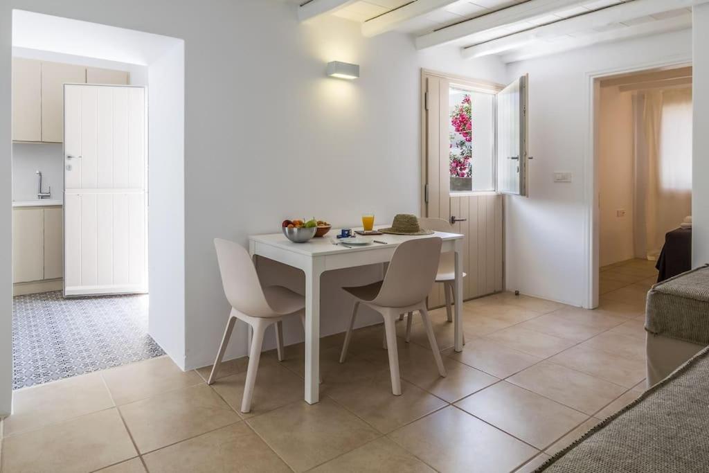 Gazia Guesthouse Milos Adamantas  Bagian luar foto